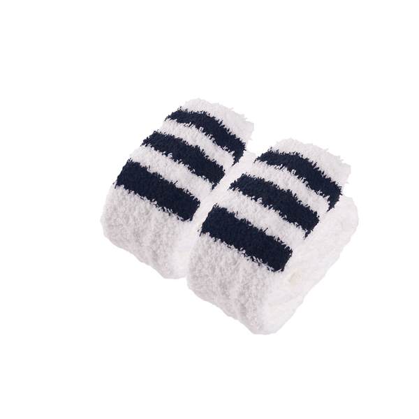 Women High Fuzzy Socks 1 Pair WhiteBlack